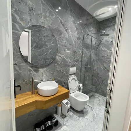 Villa Elezi 2 Tirana